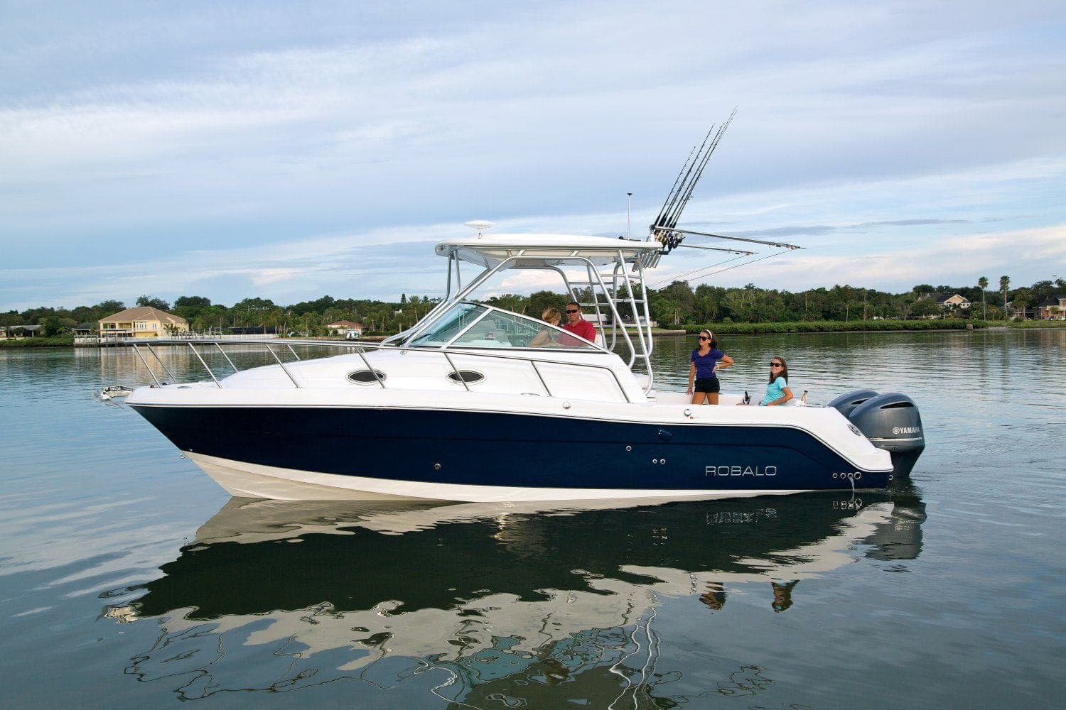 Naples Boat Show: Ten Thousand Reasons