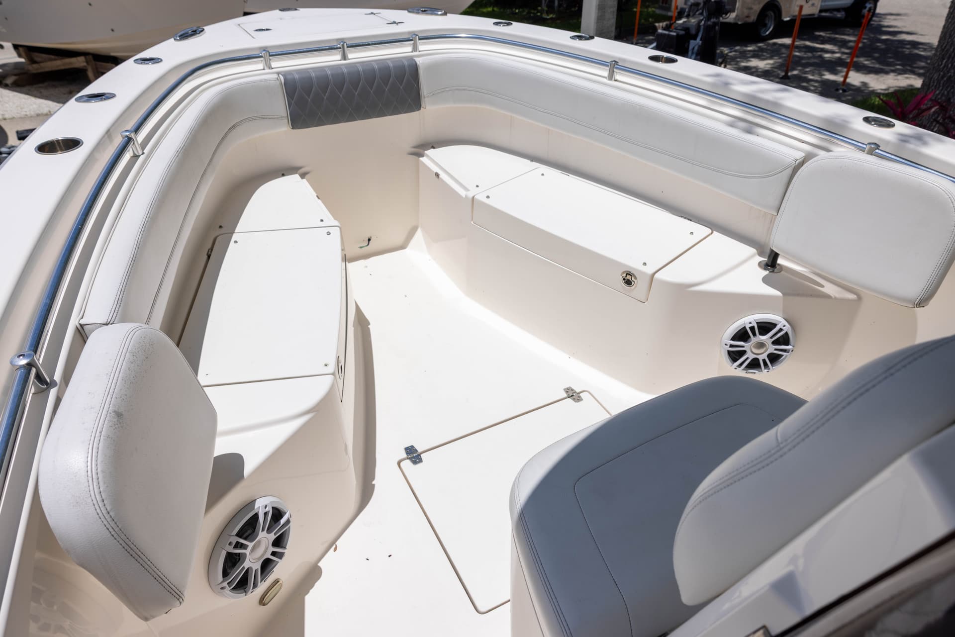 2020 Cobia 262 CC