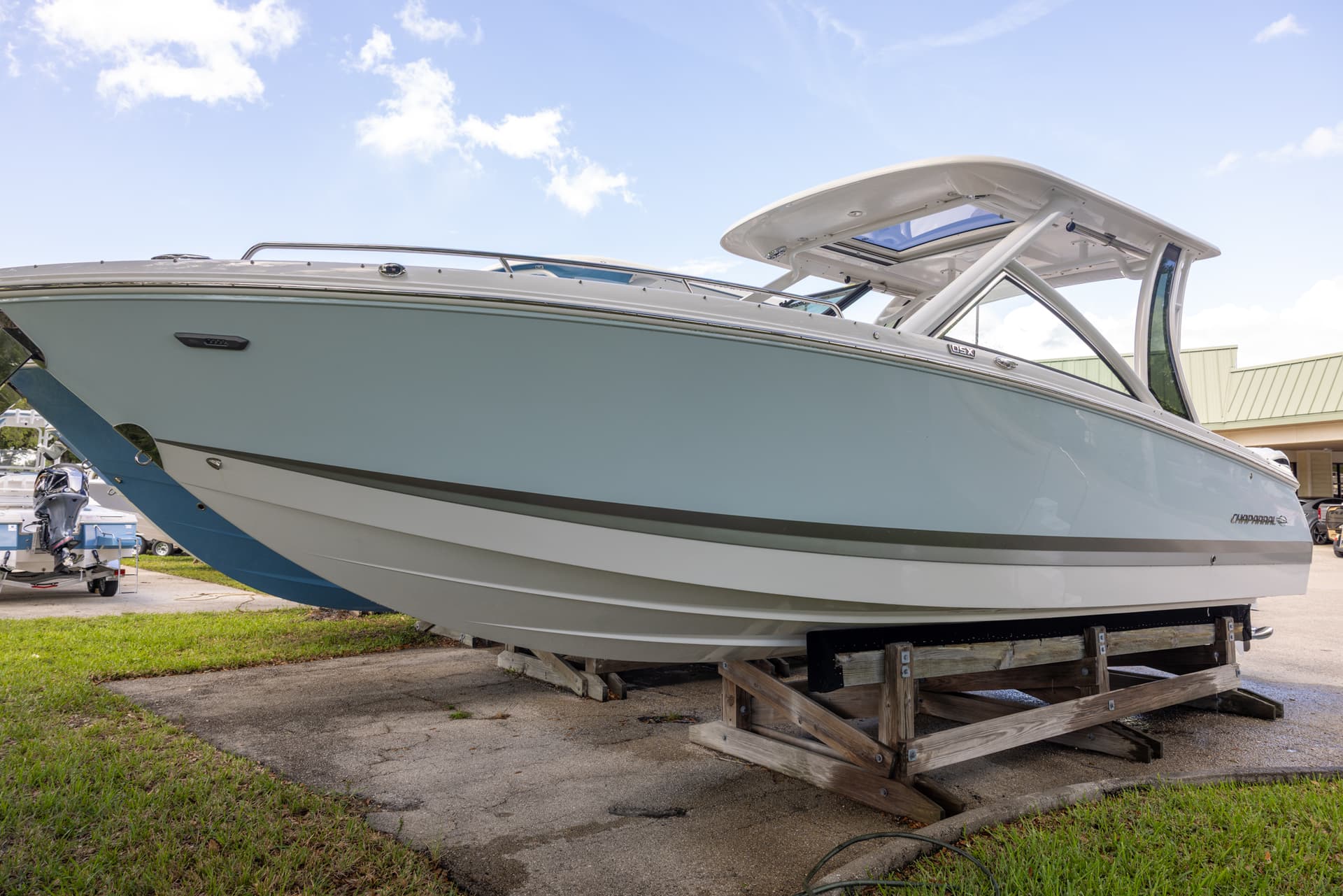 2026 Chaparral 310 OSX