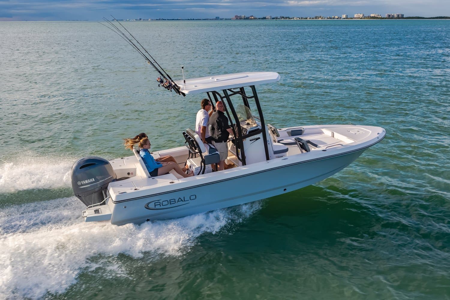 2026 Robalo 226 Cayman